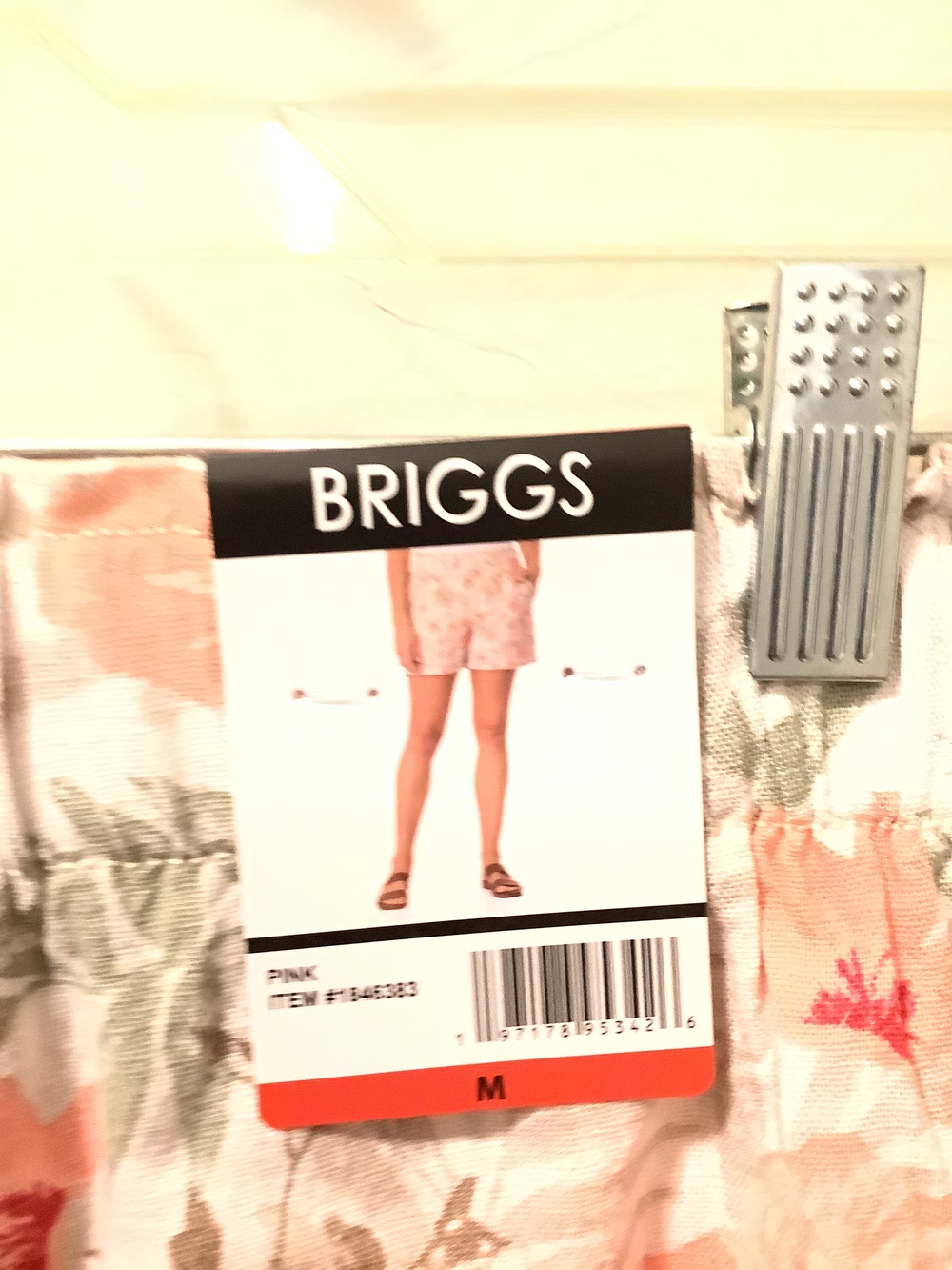 Briggs women’s size medium shorts, pink floral